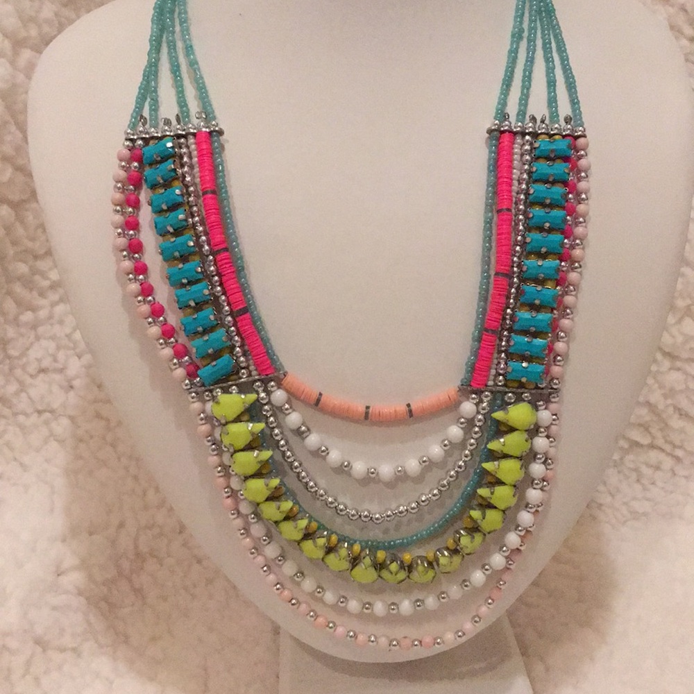 Statement necklace - Picture 2 of 4